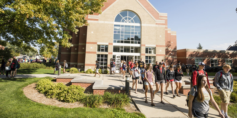 Students walking from Christ Chapel