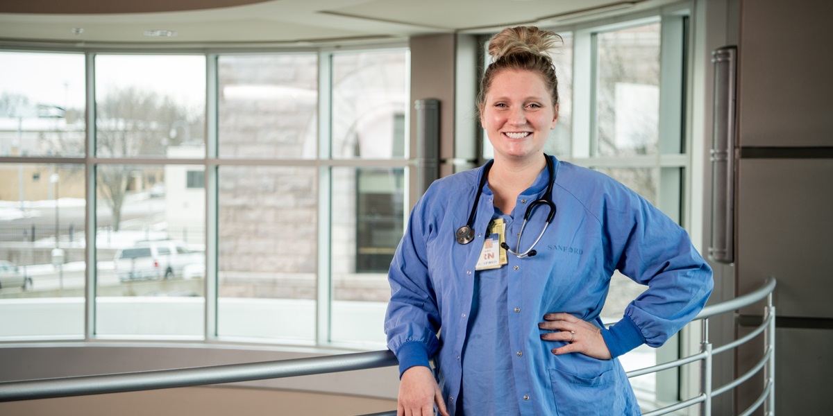 While COVID-19 made for a stressful work environment, Alex Overweg's encouraging presence earned her a nursing award from Sanford Health in Sioux Falls.